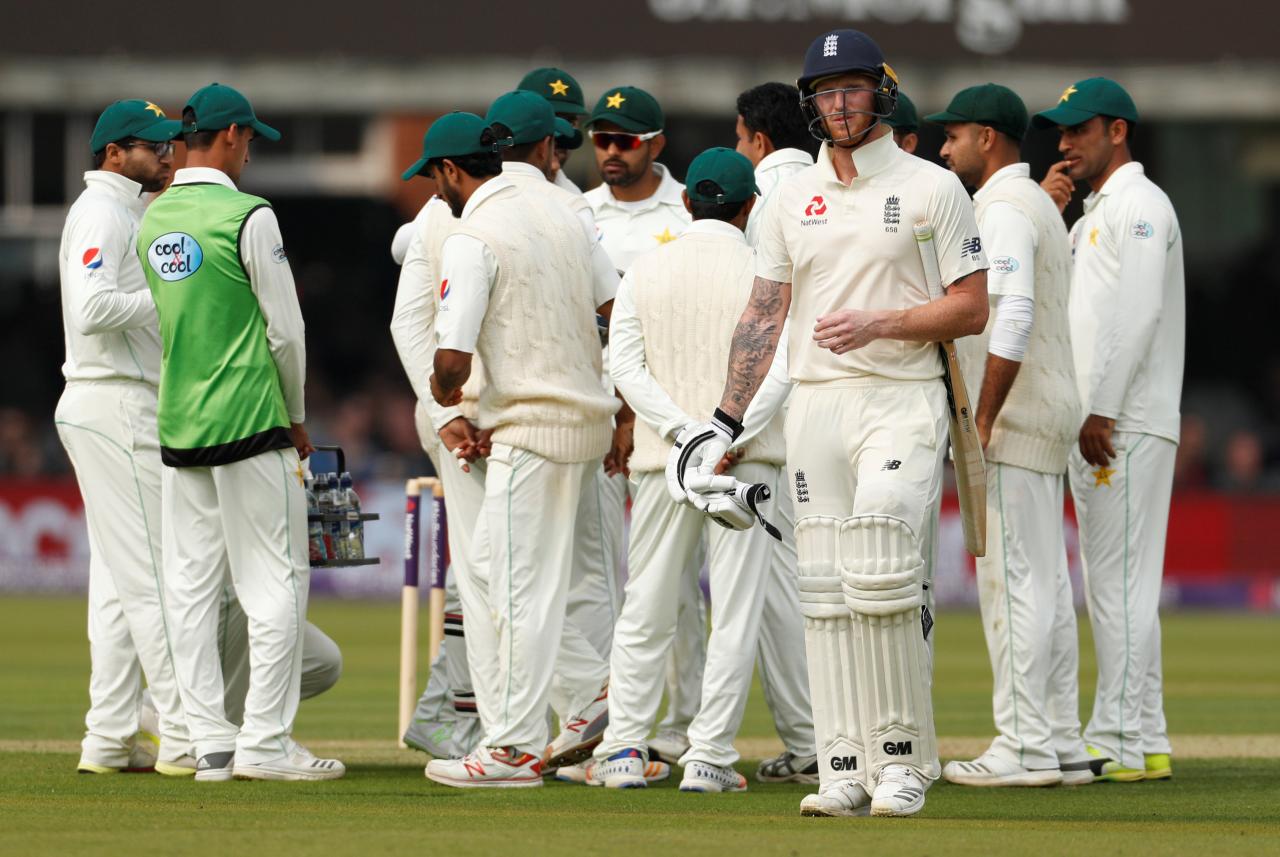 Pakistan players to ditch smartwatches during play to avoid match-fixing allegations