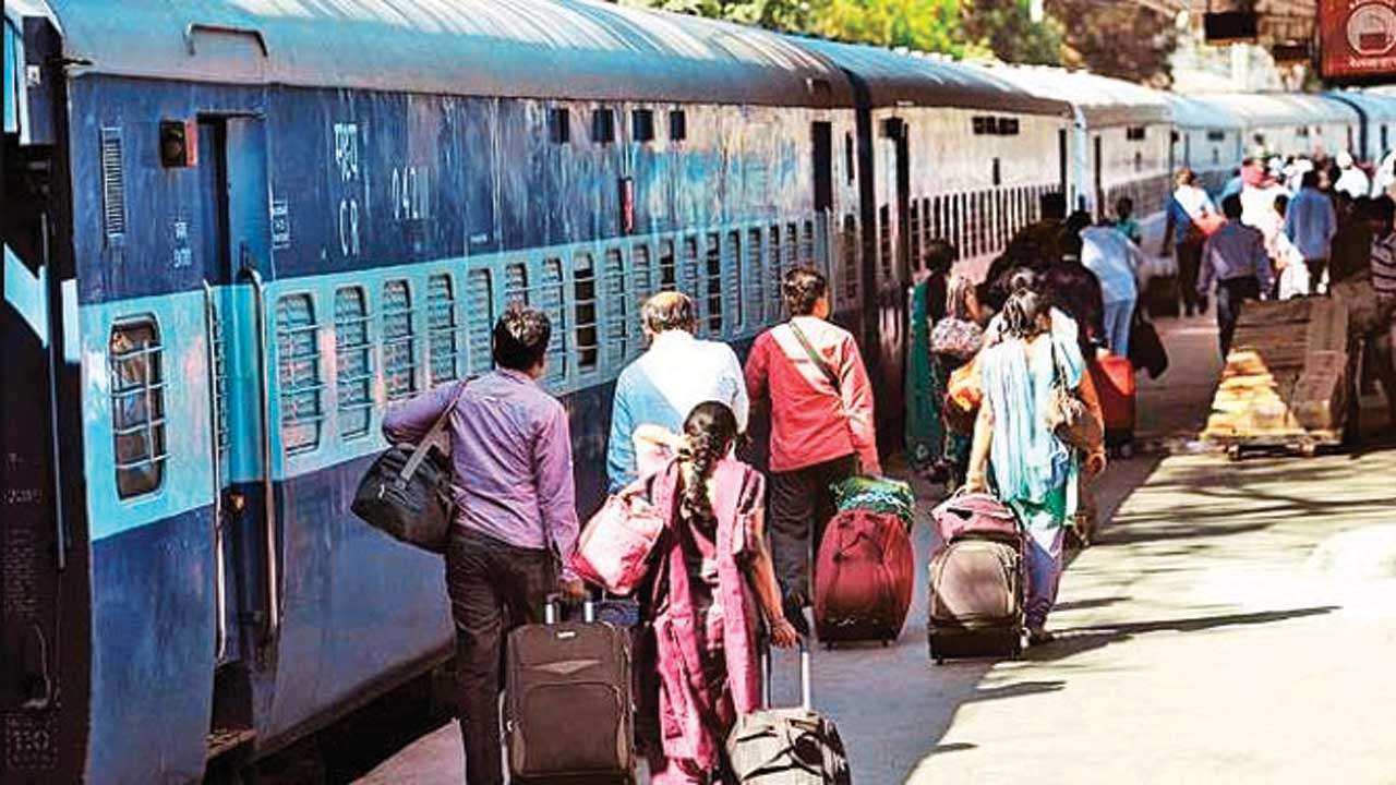 Indian Railways: Now pay fine for carrying excess luggage in train