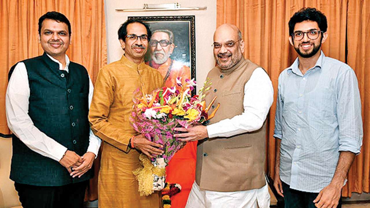 Amit Shah meets Uddhav Thackeray, meeting lasts for 2 hours