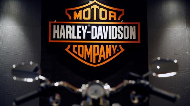 Man takes Harley-Davidson bike for test ride, flees