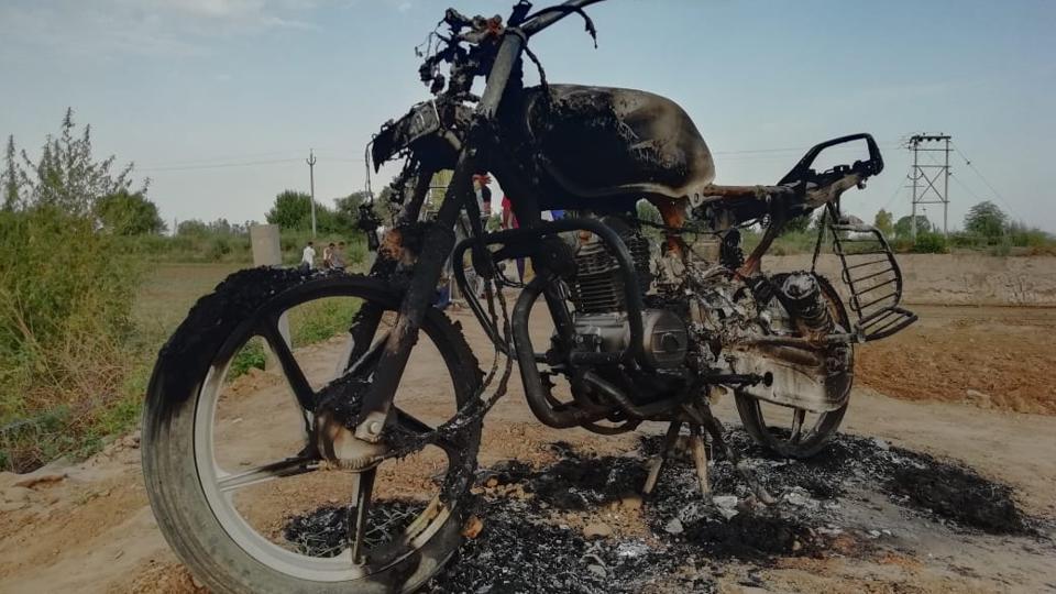 Hisar: 12 injured, 8 bikes set ablaze in clash over water