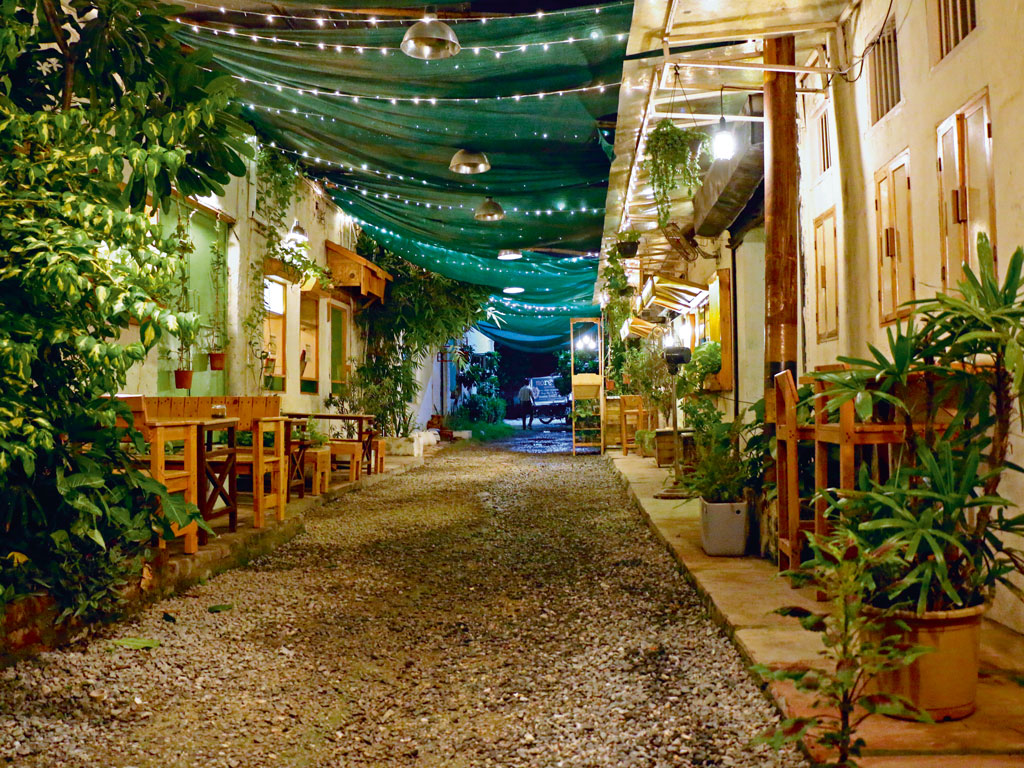 Artistic Persian Lane: We Promise This Street Will Make You Forget All Cafes In Delhi