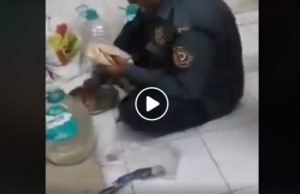 Security Guard Eating Food With Water Video Viral 