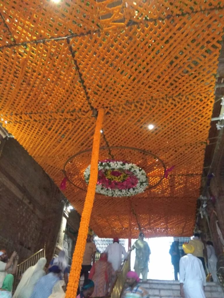 Preparation of First Parkash Purab of Sri Guru Granth Sahib