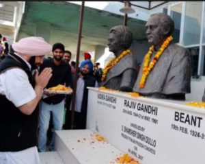 Captain Rajiv Gandhi statues Congress tradition :Prem Singh Chandumajra