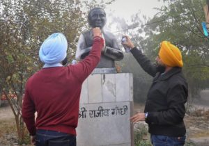 Captain Rajiv Gandhi statues Congress tradition :Prem Singh Chandumajra
