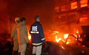 Delhi Kirti Nagar Furniture Market Massive Fire 100 homes destroyed