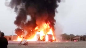 Pakistan Balochistan Lasbela district oil tanker-bus collision 26 killed