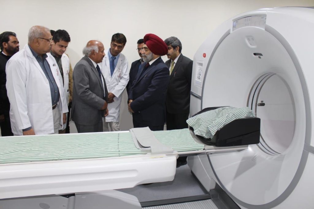 Health and Family Welfare Minister Brahm Mohindra visits Capitol Hospital