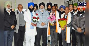 Chandigarh Mayor Rajesh Kalia Senior Deputy Mayor Hardeep Singh Butera SAD office reaching Welcome