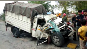 Firozpur Fazilka main road Mahindra pickup And truck Collision ,Three injured