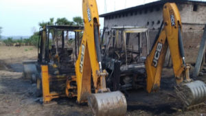 Bihar Gaya Naxals Engaged in Road Construction 4 Vehicles Fire