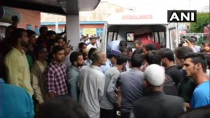 Jammu and Kashmir vehicle fell deep gorge Shopian , 11 people died and 6 were injured