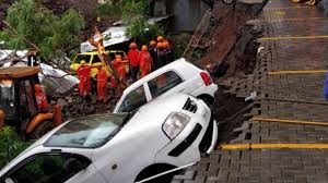 Pune Wall Collapse: CM Devendra Fadnavis compensation declaration