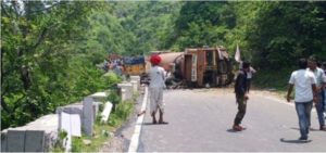 Rajasthan Acid laden tanker topples over van, 9 killed