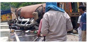 Rajasthan Acid laden tanker topples over van, 9 killed