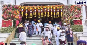 Sri Harmandir Sahib , Sri Akal Takht Sahib And Gurudwara Baba Atal Rai Sahib Ji Flower decoration