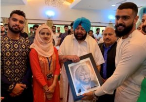   CAPT AMARINDER EID Day KASHMIRI STUDENTS IN PUNJAB FOR LUNCH AT HOME 