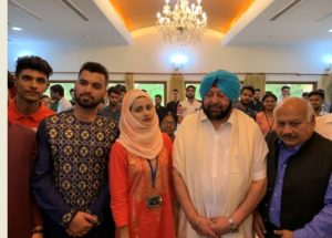 CAPT AMARINDER EID Day KASHMIRI STUDENTS IN PUNJAB FOR LUNCH AT HOME