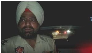 amritsar-to-chandigarh-arrived-sub-inspector-dies-in-road-accident