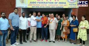 judo player Mahesh Inder Saini reaching Gurdaspur welcome