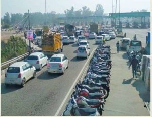 today toll plazas FastTag required for vehicles , long lines , People upset