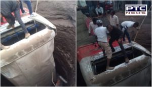 Nashik: Bus and Rickshaw fall into well in Maharashtra ,20 killed, many injured