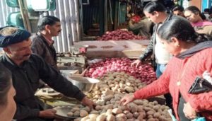 Onions being sold in the market between Rs 40 to 60 and the govt is selling for 64