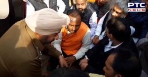Punjab Shiv Sena leader Honey Mahajan Attack After Shiv Sena leaders protest in Gurdaspur
