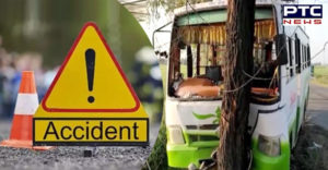 Faridkot Town Jaito Pilgrims Mini Bus Clash With Tree,8 seriously injured