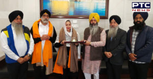 London Cabinet minister Jasbeer kaur Anand At Golden Temple in Amritsar