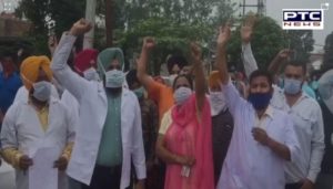 Rural pharmacy officers Protest against Tripat Bajwa in Batala 