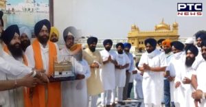 Parambans Singh Bunty Romana and Sarabjot Singh Sabi visit Golden Temple