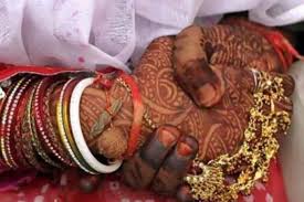 Bride ran away second day with gold and cash
