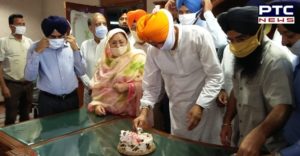 Sukhbir Singh Badal birthday SAD workers offered prayers and distributed laddu at Takht Sri Kesgarh Sahib