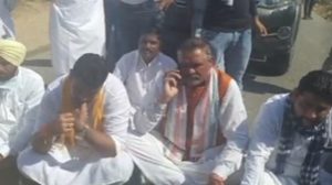 BJP leader Vijay Sampla police custody after sits on dharna in Punjab's Muktsar