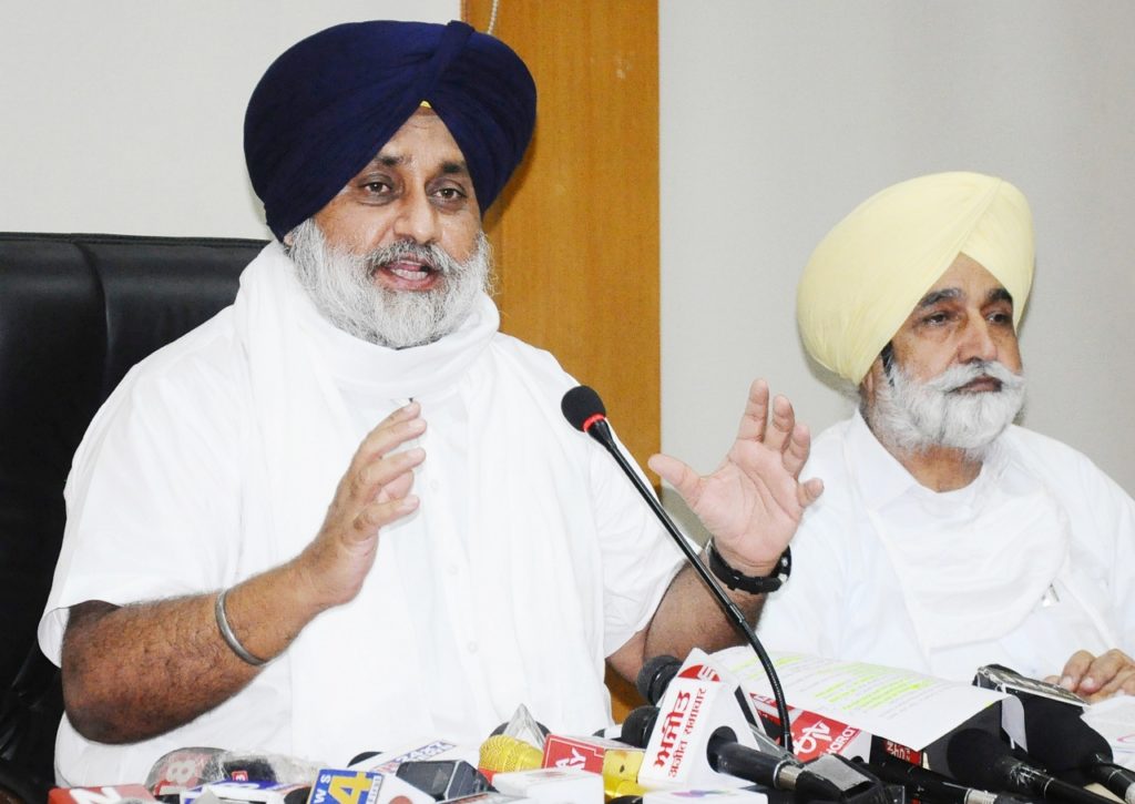 Sukhbir Badal asks Rahul Gandhi why he played fixed match over Farm Laws