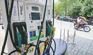 Diesel free for tractors going to Delhi for farmers' Protest in Petrol pump