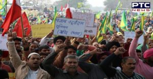 Farmers Protest : Khet Majdur arrives at Delhi's Singhu border with their families