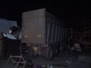 15 killed, 6 injured after being run over by truck in Gujarat's Surat