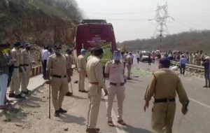 Migrants workers from Delhi bus accident in tikamgarh in MP , 3 dead