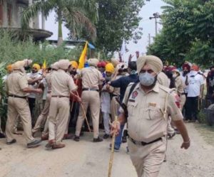 Ropar : RSS Blood camp Against protest by farmers at Nurpur Bedi