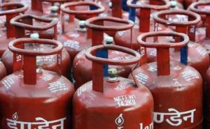 LPG Gas Price Cut by Rs 122! Check City-Wise LPG Cylinder Price Rate on June 1, 2021