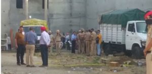 Jalandhar Police and excise department Raid illegal liquor factory, bottle caps in Dhogri area