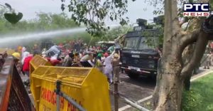 Farmers break barricades at Chandigarh-Mohali border, march towards Raj Bhawan