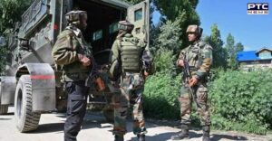 Jammu and Kashmir: Hizbul Mujahideen terrorist held by security forces in Awantipora