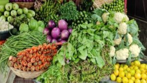 Vegetable prices increased Vegetable prices in Haryana मंहगाई, सब्जियों के दाम टमाटर के दाम, हरियाणा में सब्जियों के दाम