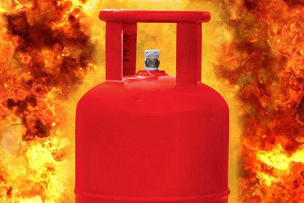 Commercial LPG cylinder price hiked by Rs266 - Jammu Kashmir Latest News |  Tourism | Breaking News J&K