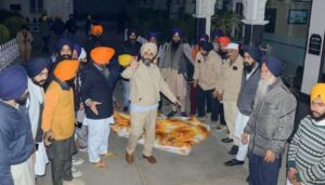 sacrilege guru granth sahib Golden Temple guru granth sahib amritsar, बेअदबी, गुरु ग्रंथ साहिब की बेअदबी, स्वर्ण मंदिर, गोल्डन टैंपल, गोल्डन टैंपल में बेअदबी