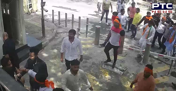 Protest-over-AAP-leader's-remark-on-movie-4